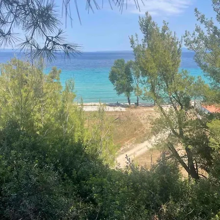 Kaliva Near The Hébergement de vacances *